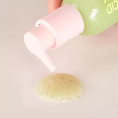 Hemp Seed Mild CICA 3-in-1 Cleanser secondary image